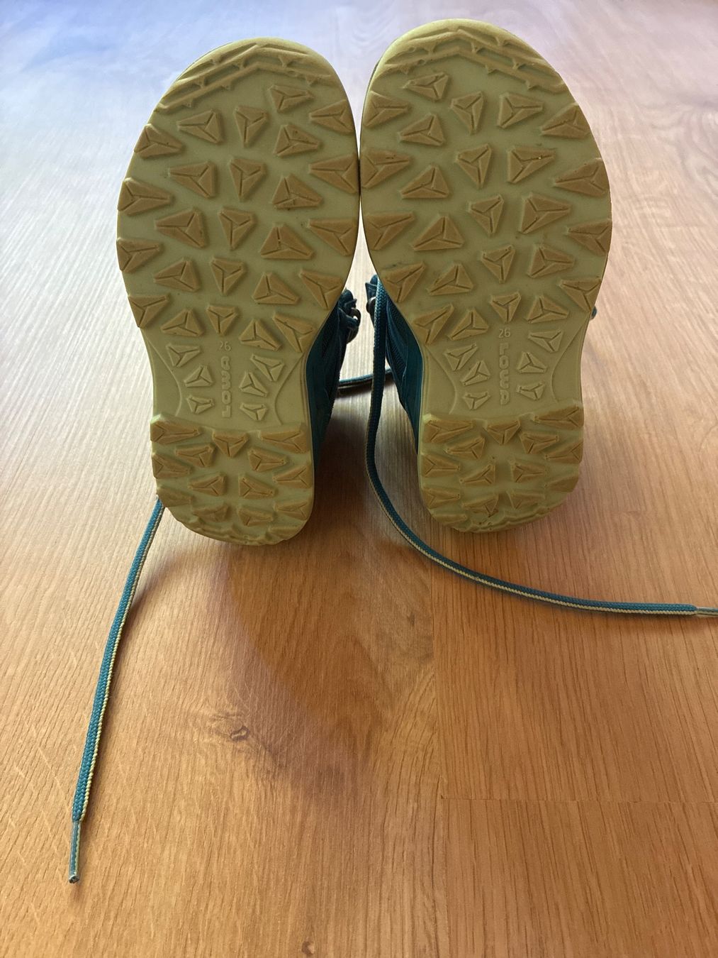 Lowa Scarpe per ragazzi: Lowa Wanderschuhe türkis Grösse 26 – Usato da Eggenwil venduto da mic_b5l2 4