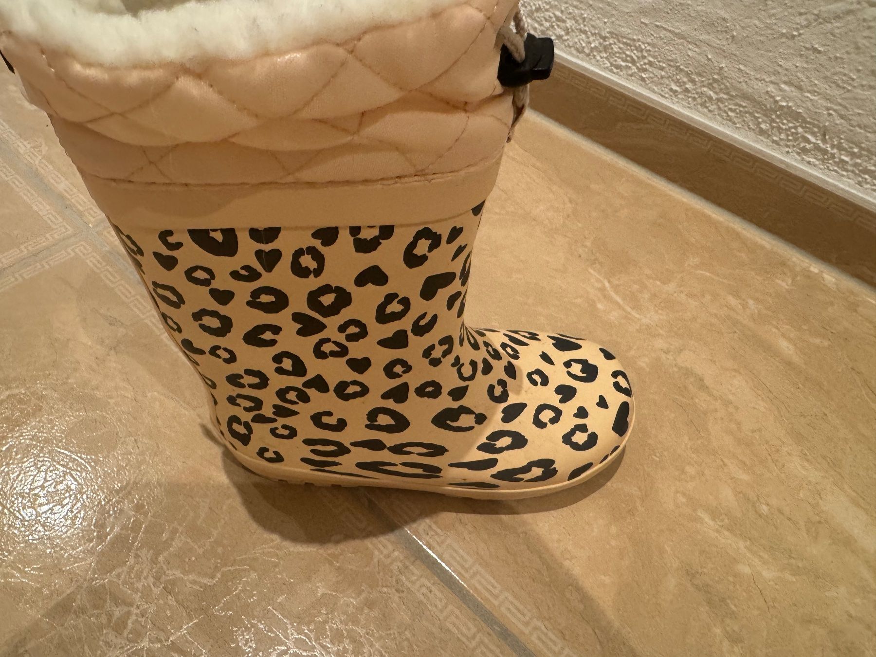 Schuhe für Mädchen: NEXT NWT gefütterte Gummistiefel, 29 – Gebraucht aus Klingnau von Markus14 2