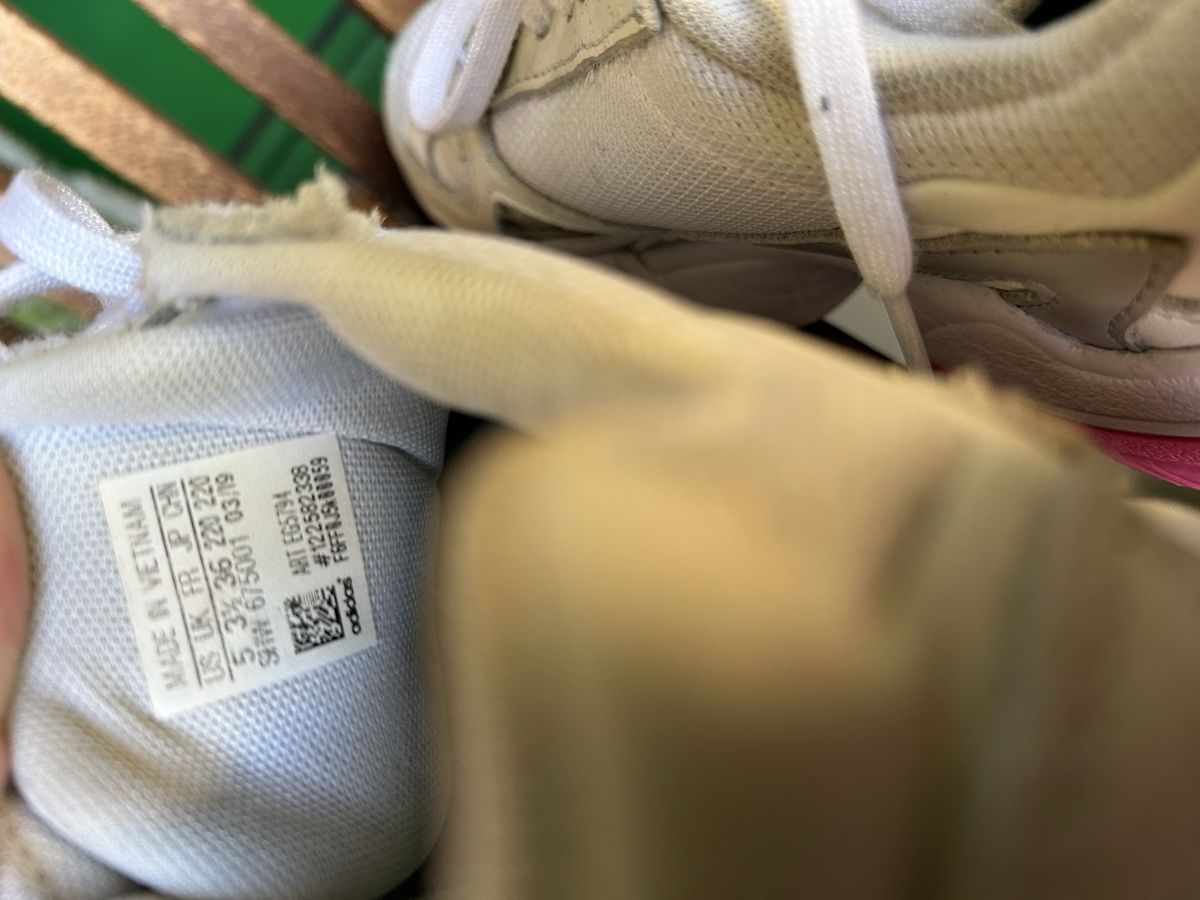Adidas Scarpe da donna: Baskets Adidas Falcon  / taille 36 – Usato da Meyrin venduto da Bronx86 3