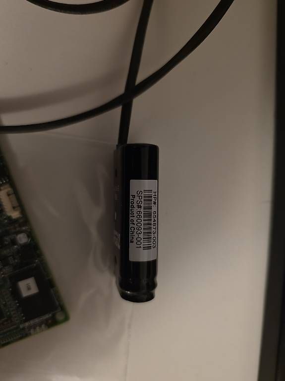 Hewlett Packard Server: HP Smart Array 1GB FBWC Cache + Kondensator – Gebraucht aus Horgen von camd123 1