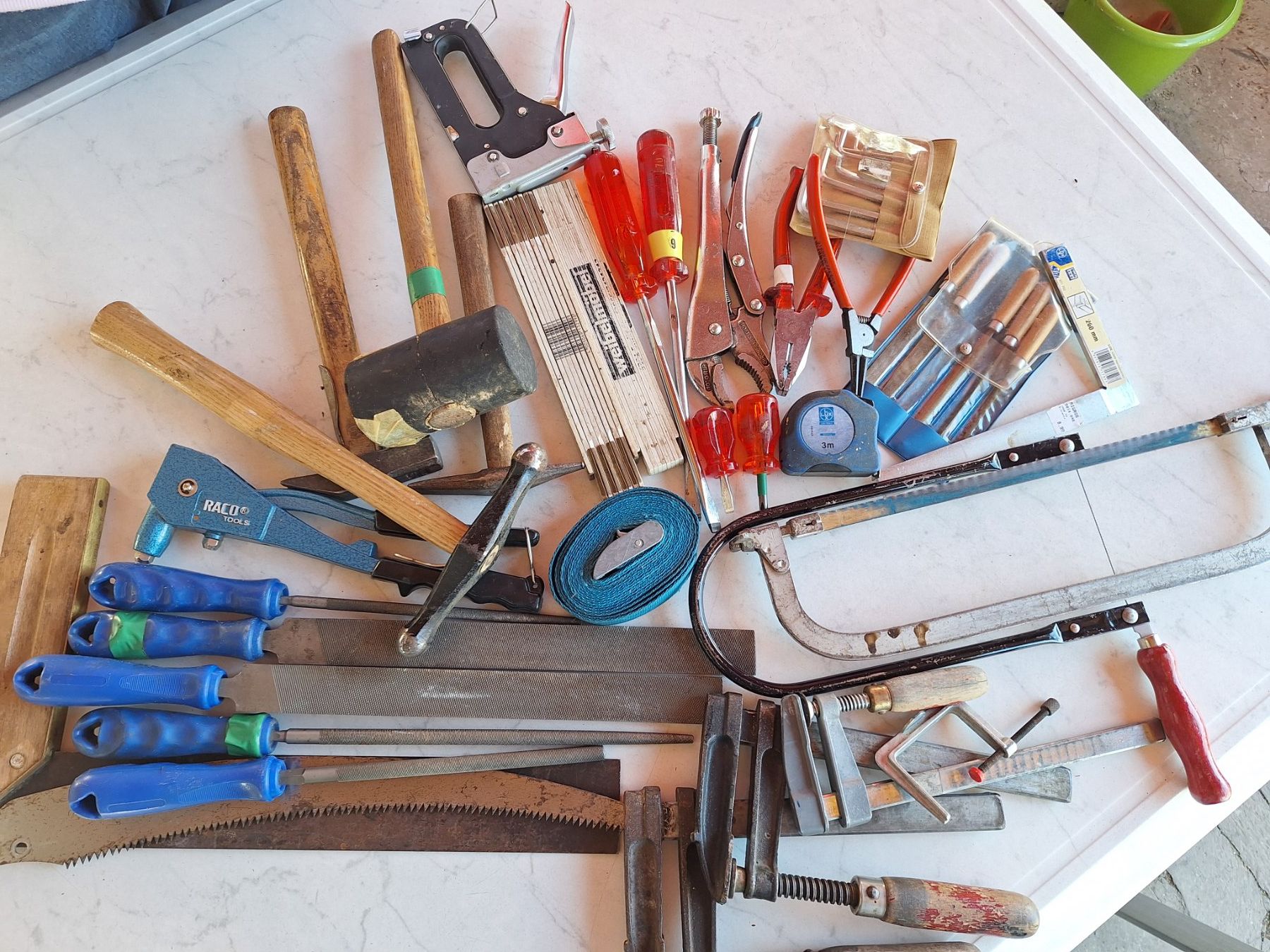 Tutti gli attrezzi: WERKZEUGSET 34 TEILE – Usato da Huttwil venduto da Kunterbuntli