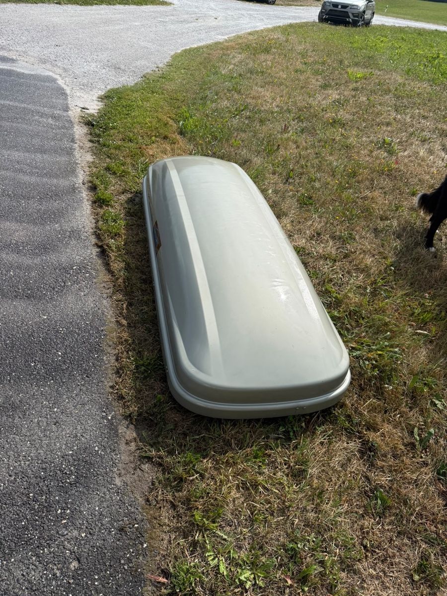 Dachboxen: Autodachbox – Gebraucht aus Obersaxen von sin_mvy5 1
