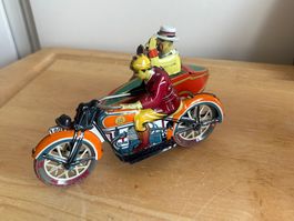 Antiker Blech Spielzeug Motorrad mit Beiwagen und Schlüssel