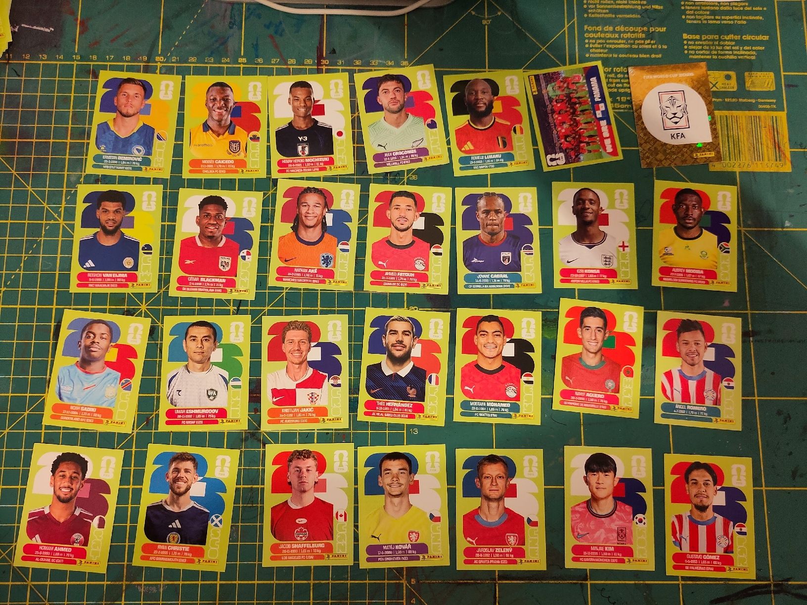 Panini Cartes à collectionner: Panini WM 2022 Sticker Einzelkarten – Neuf (Voir description) à Widnau par ognob 2