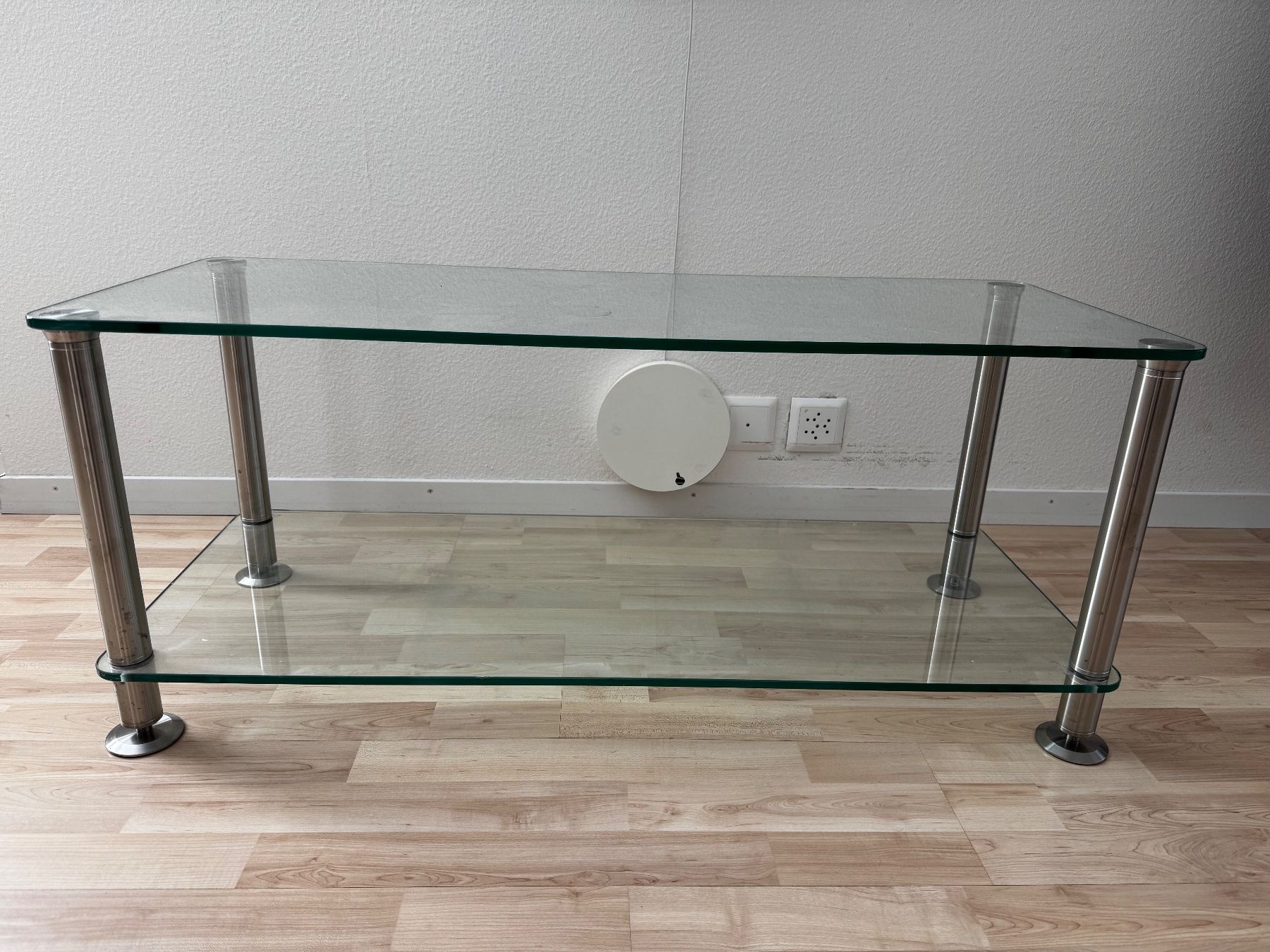 Mobili TV: Glas-TV/Verstärker-Desk – Usato da Zürich venduto da AJaecklin