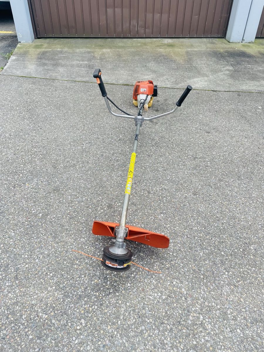 Stihl Tutti gli attrezzi: Rasentrimmer Stihl FS 74 – Usato da Würenlos venduto da Shop_Shop