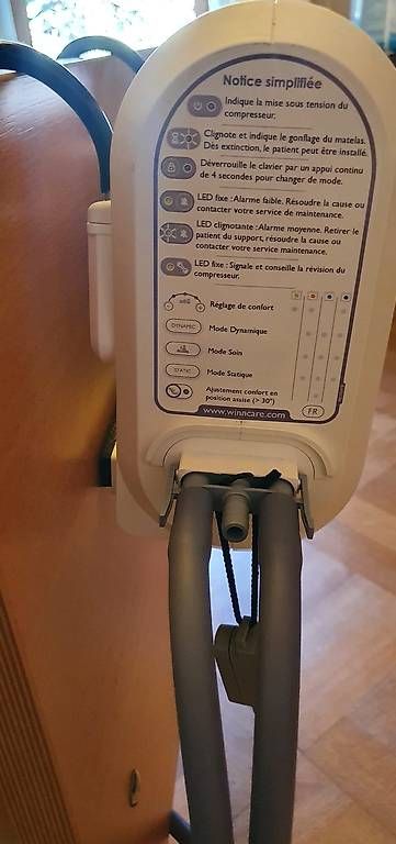 Attrezzature mediche: Matelas anti-escarres à air pulsé – Usato da Troinex venduto da aim_pyq9 2
