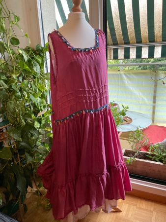 Merveilleuse robe en pure soie rose EWA I WALLA, Gr. M/ L