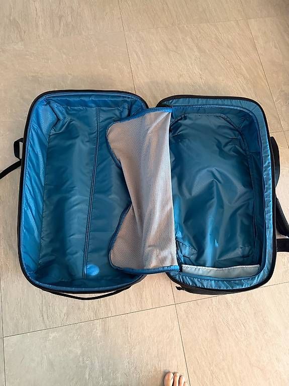 Valigie: Thule Trolley / Reisekoffer Schwarz – Usato da Gümmenen venduto da sch_2p8y 2