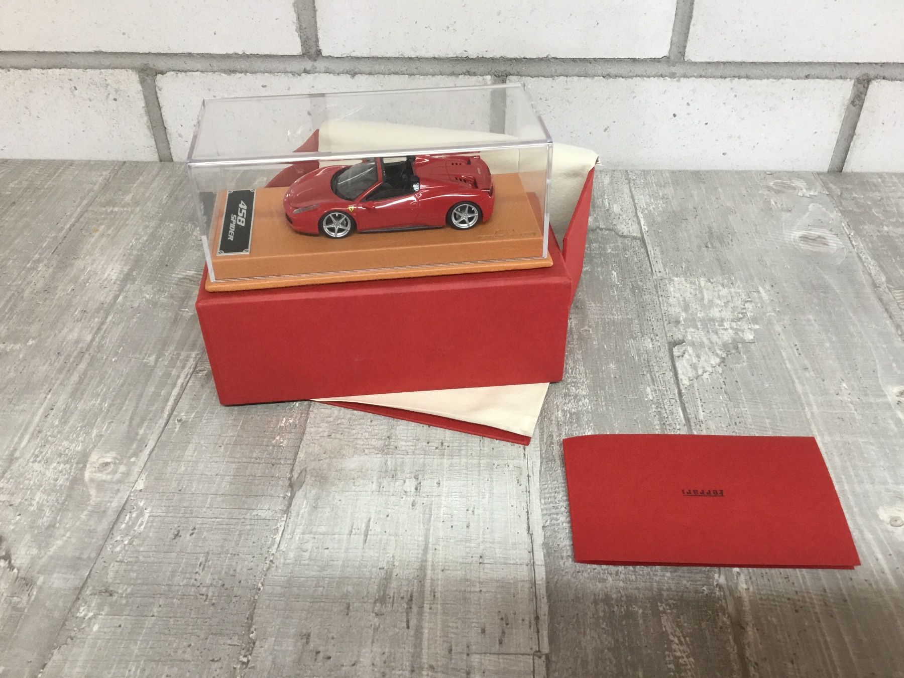 Ferrari Modellini d'auto: Ferrari 458 Spider / MR Modell / 1:43 – Nuovo (secondo la descrizione) da Brig venduto da Sonne11 2