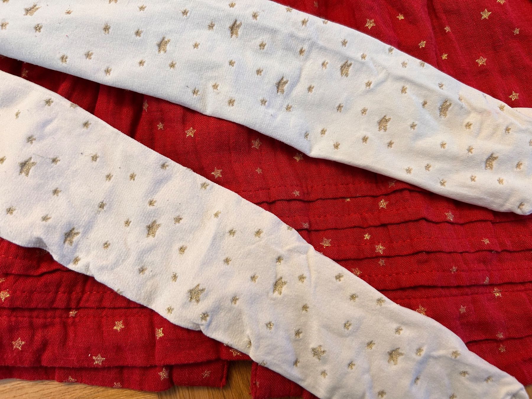 Vertbaudet Kleider & Röcke: Vertbaudet Rotes Weihnachtskleid 74 cm – Gebraucht aus Olten von Gabriela3141 3