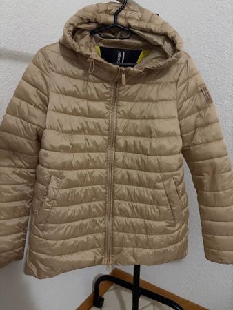 Bomboogie Steppjacke mit Kapuze beige Grösse 1 neuwertig xs