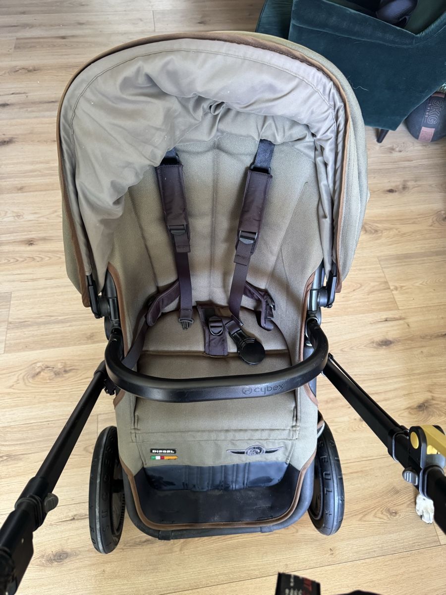 Bugaboo Carrozzine: Poussette Bugaboo Caméléon 3 - Édition limité Diesel – Usato da Meyrin venduto da Sabrina310316 8