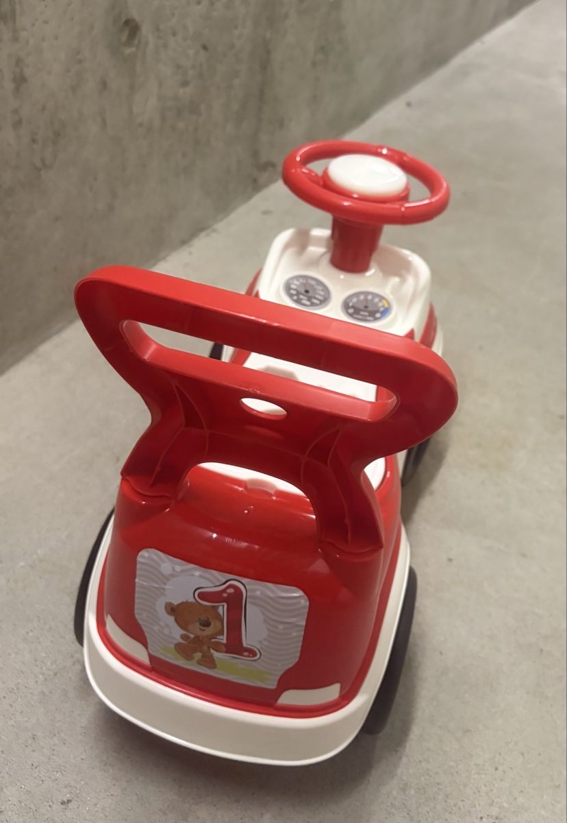 Jouets: Kinder-Gehhilfe / Auto – D'occasion à Zürich par ste_5rs7 1