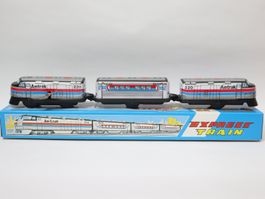 U.S. Amtrak  Streamline Zug zum aufziehen made in Japan