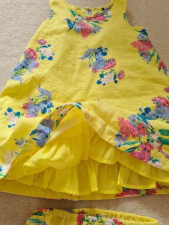 Sehr herziges Kleid mit Höschen Gr 80/86