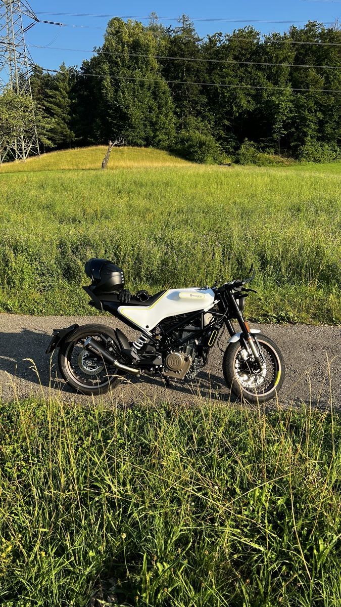 Husqvarna Strada: Husqvarna Vitpilen 401 – Usato da Muttenz venduto da itsvivi