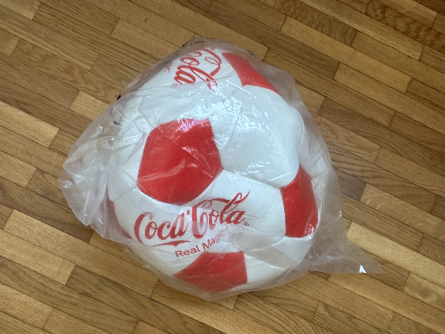 Palloni: Coca-Cola Football New Size 5 – Nuovo e nell'imballaggio originale da Lausanne venduto da brixton