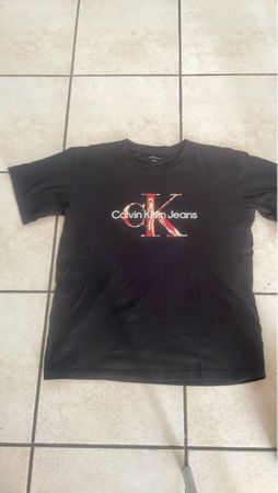 Schwarzes Calvin Klein Jeans T-Shirt Gr.170 Neu