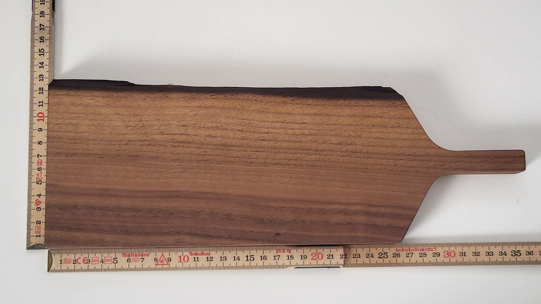 Articoli in legno: Schneidebrett Nussbaum Massivholz – Nuovo (secondo la descrizione) da Romanshorn venduto da Handwerke