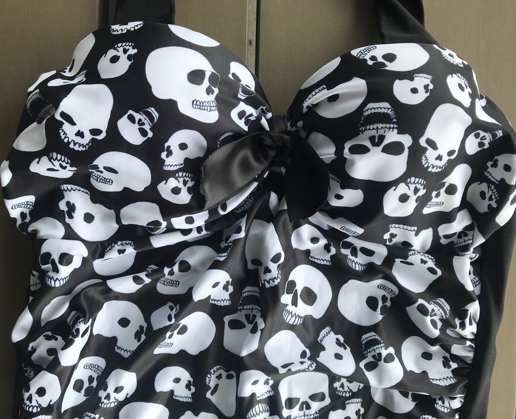 Costumi da bagno & Bikini: Badeanzug Skull, Gr. XL – Nuovo (secondo la descrizione) da Ebnat-Kappel venduto da Molton 3