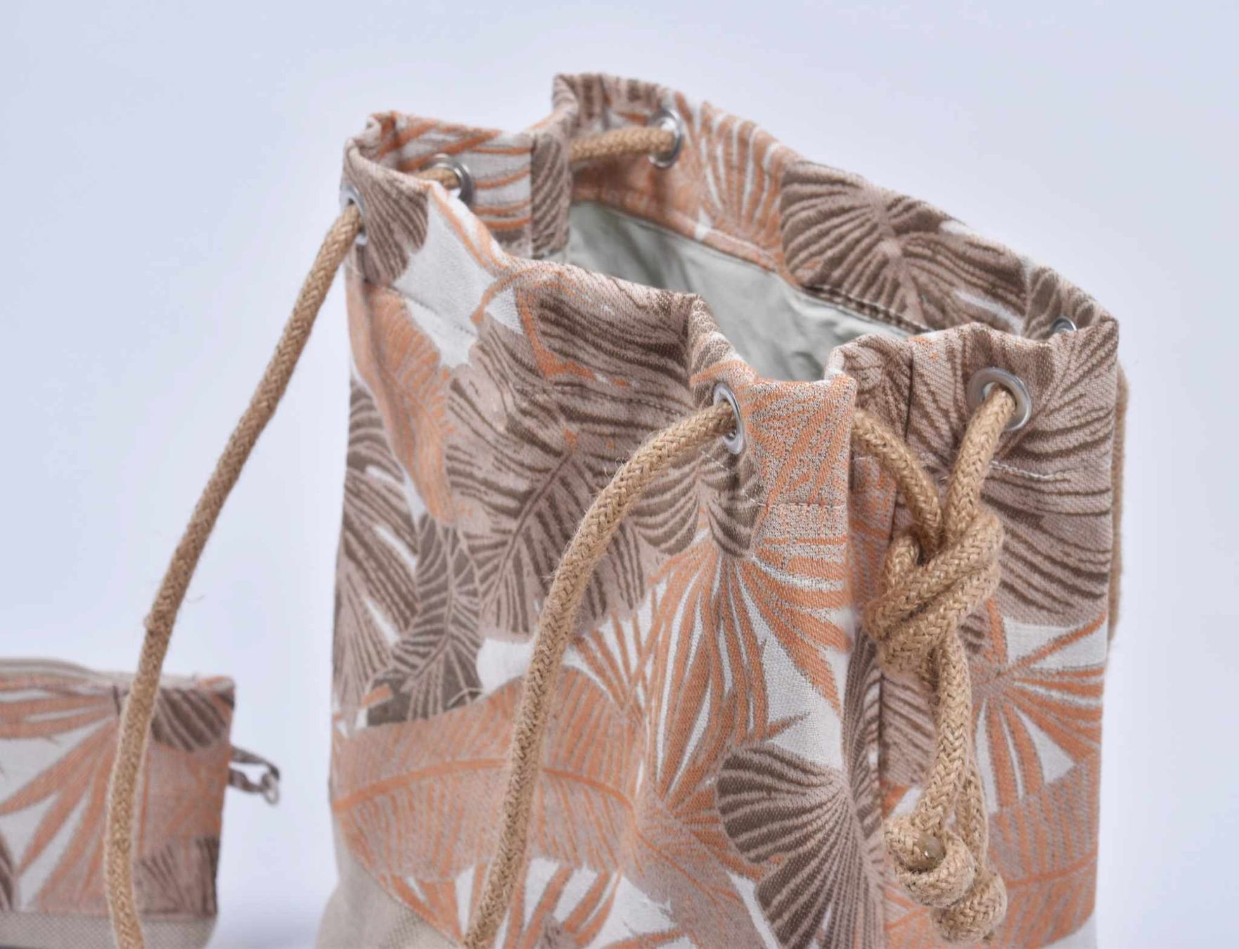Taschen für Damen: Tasche – Neu und originalverpackt aus Hüntwangen von Elyha 1