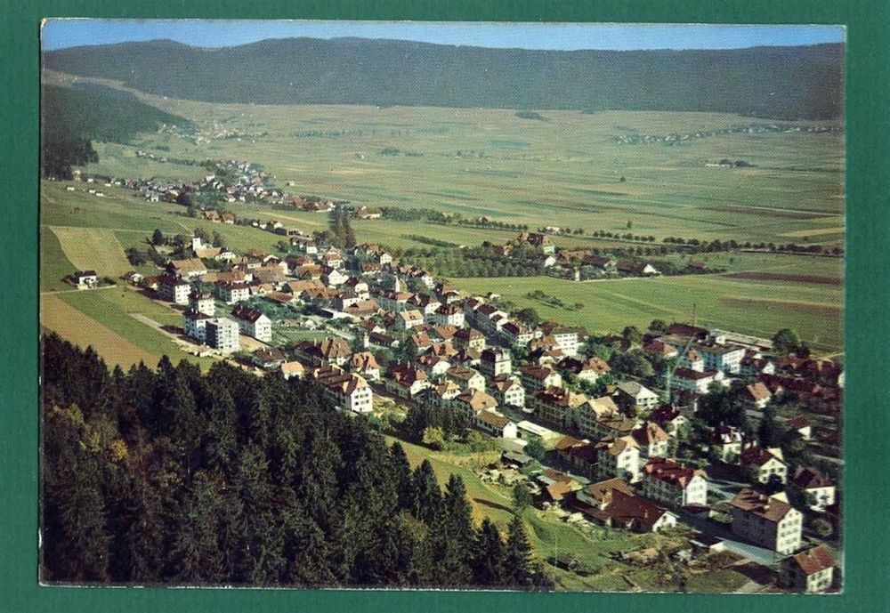 Cernier, Flugaufnahme, Gesamtansicht Kaufen auf Ricardo