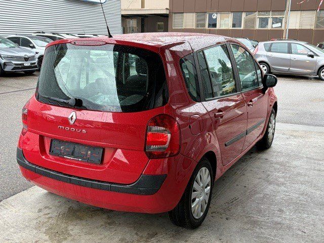 Renault Automobili: Renault Modus 1.6 110 Automat B5a – Usato da Stäfa venduto da Velsatis1 2