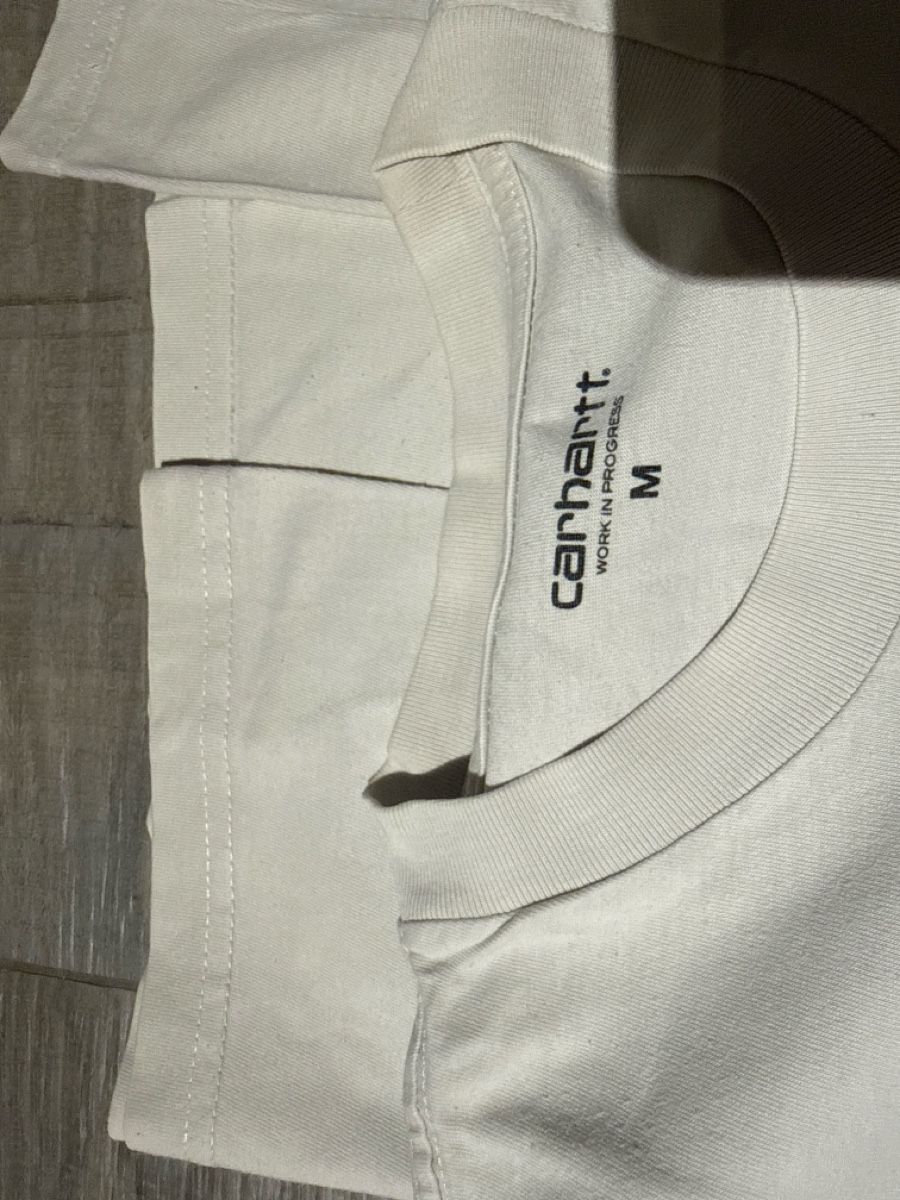 Carhartt T-shirt: T-shirt  – Usato da Tramelan venduto da mar_xrj7 2