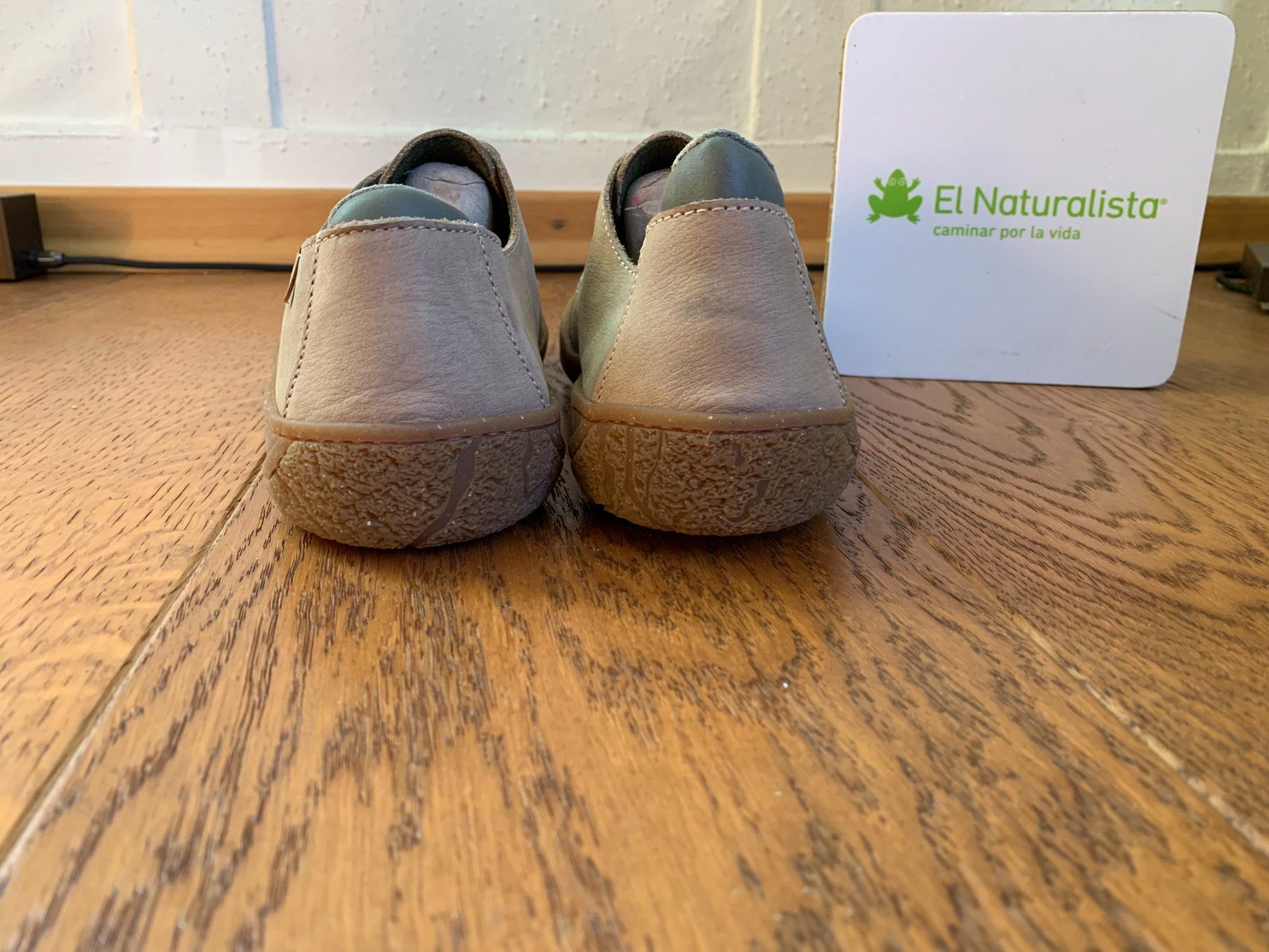 El Naturalista Scarpe da uomo: El Naturalista Amazon 5381 beige Gr.41 – Nuovo (secondo la descrizione) da Zürich venduto da finsti 6