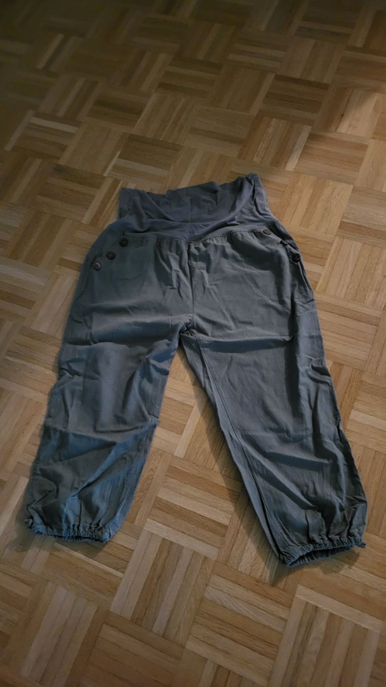 Lotti di vestiti: Kleiderpaket Hosen Grösse XL – Usato da Horw venduto da Pfderi0 6