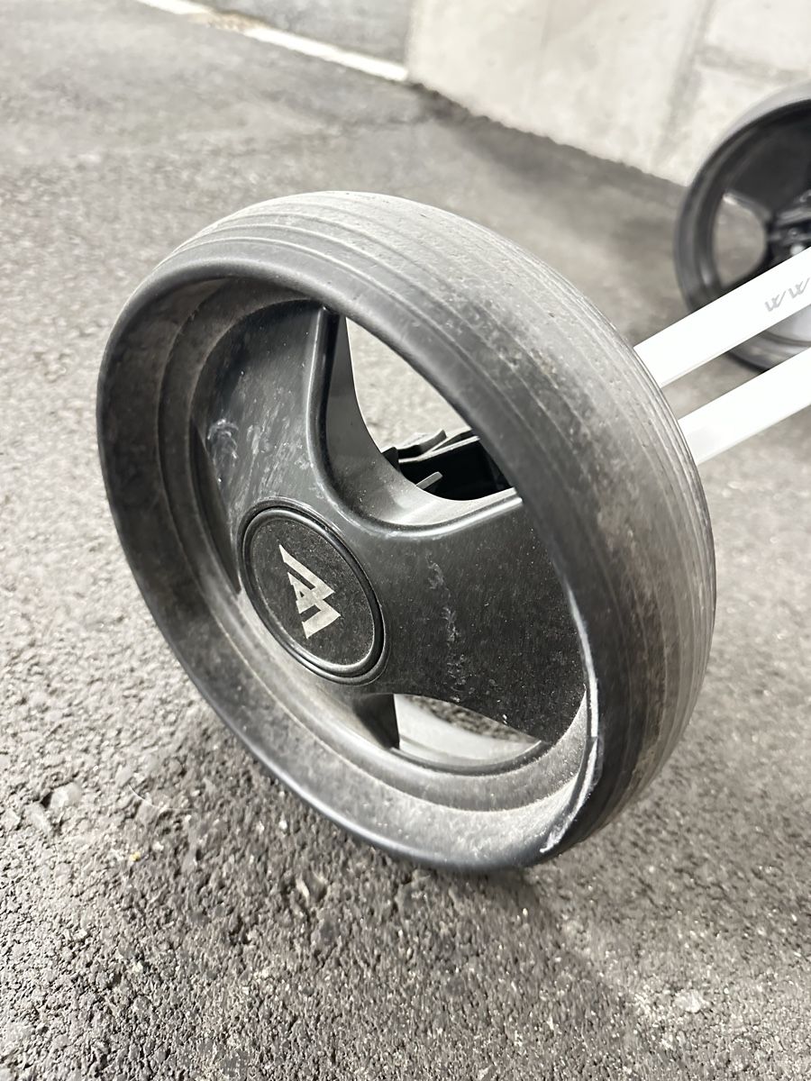 Big Max Trolleys: Golf Trolley weiss 2-Rad klappbar – Gebraucht aus Chur von car_szj5 5