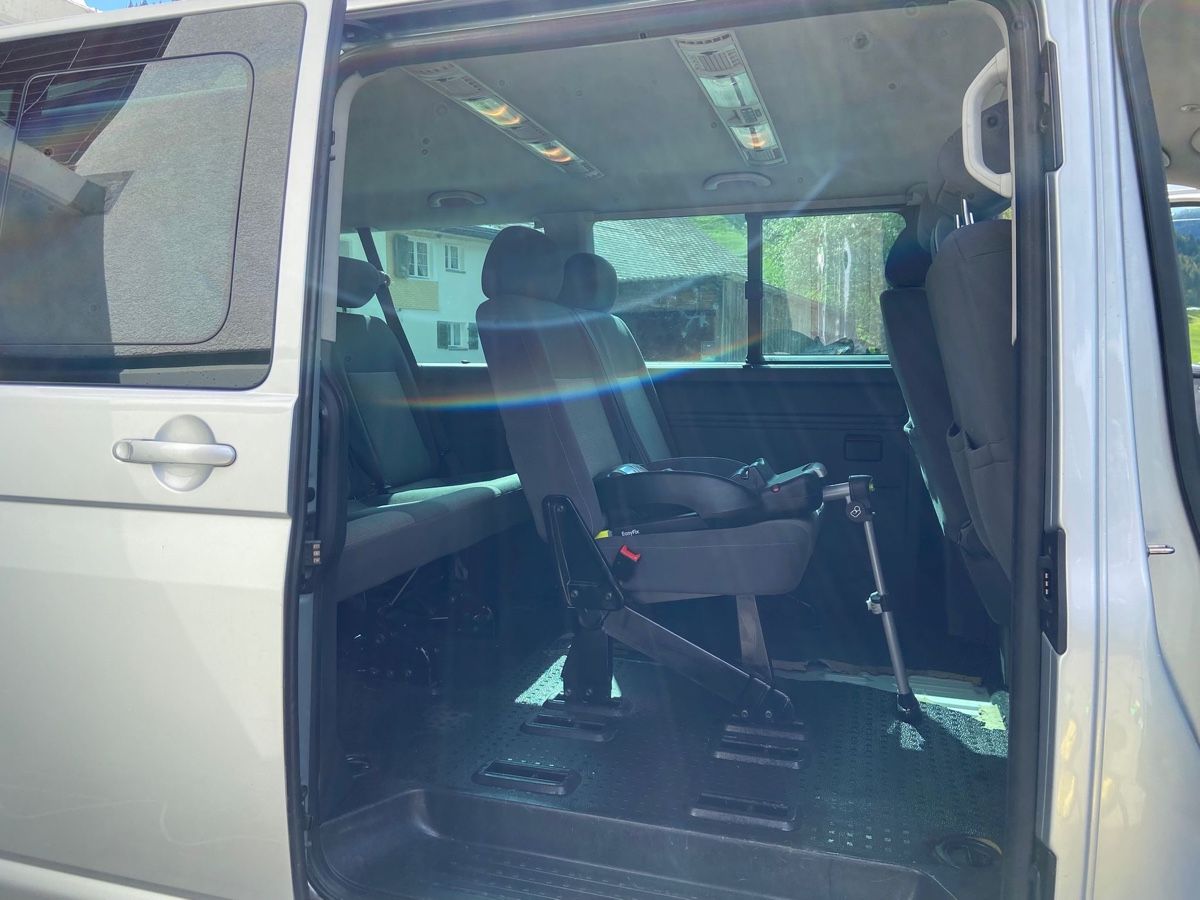 VW Automobili: VW T5 Caravelle TDI – Usato da Altendorf venduto da Faessler04 8