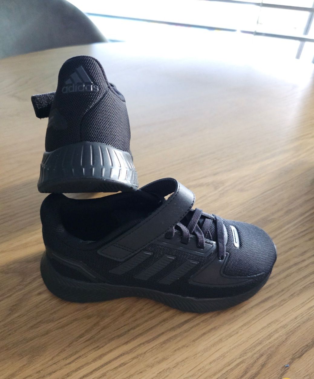 Adidas Scarpe per ragazzi: Neuves - basket Adidas taille 29 – Nuovo (secondo la descrizione) da Attalens venduto da mar_rq8k