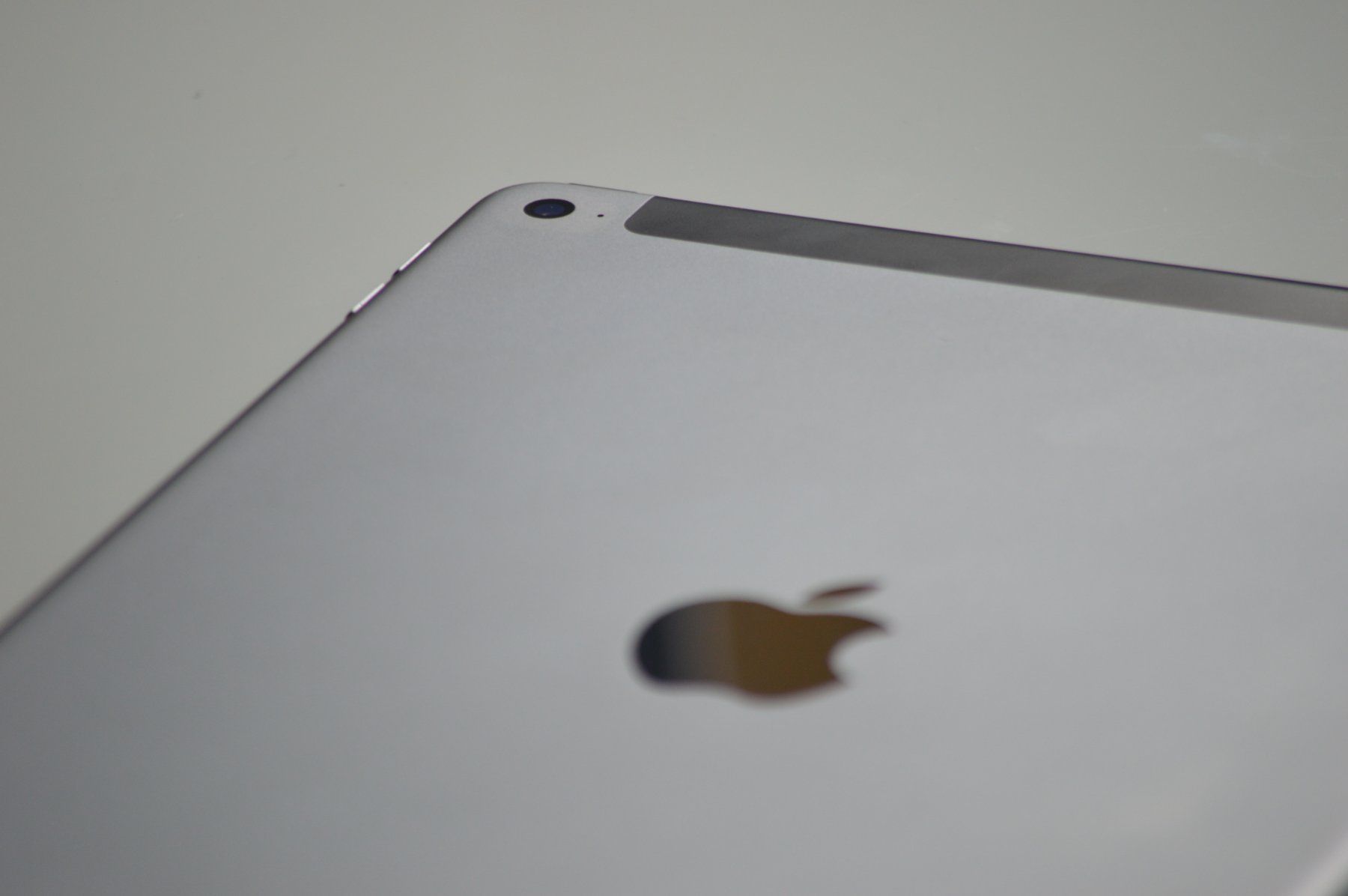 Apple Tablet PC: iPad Air 2, Top Zustand – Usato da Rehetobel venduto da Matte0 1