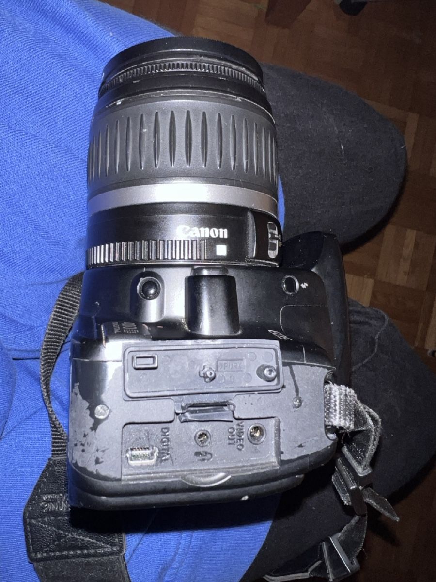 Canon Fotocamera: Canon EOS 400D Digitale Spiegelreflexkamera inkl. Tasche – Usato da Aarau venduto da Tam6 6