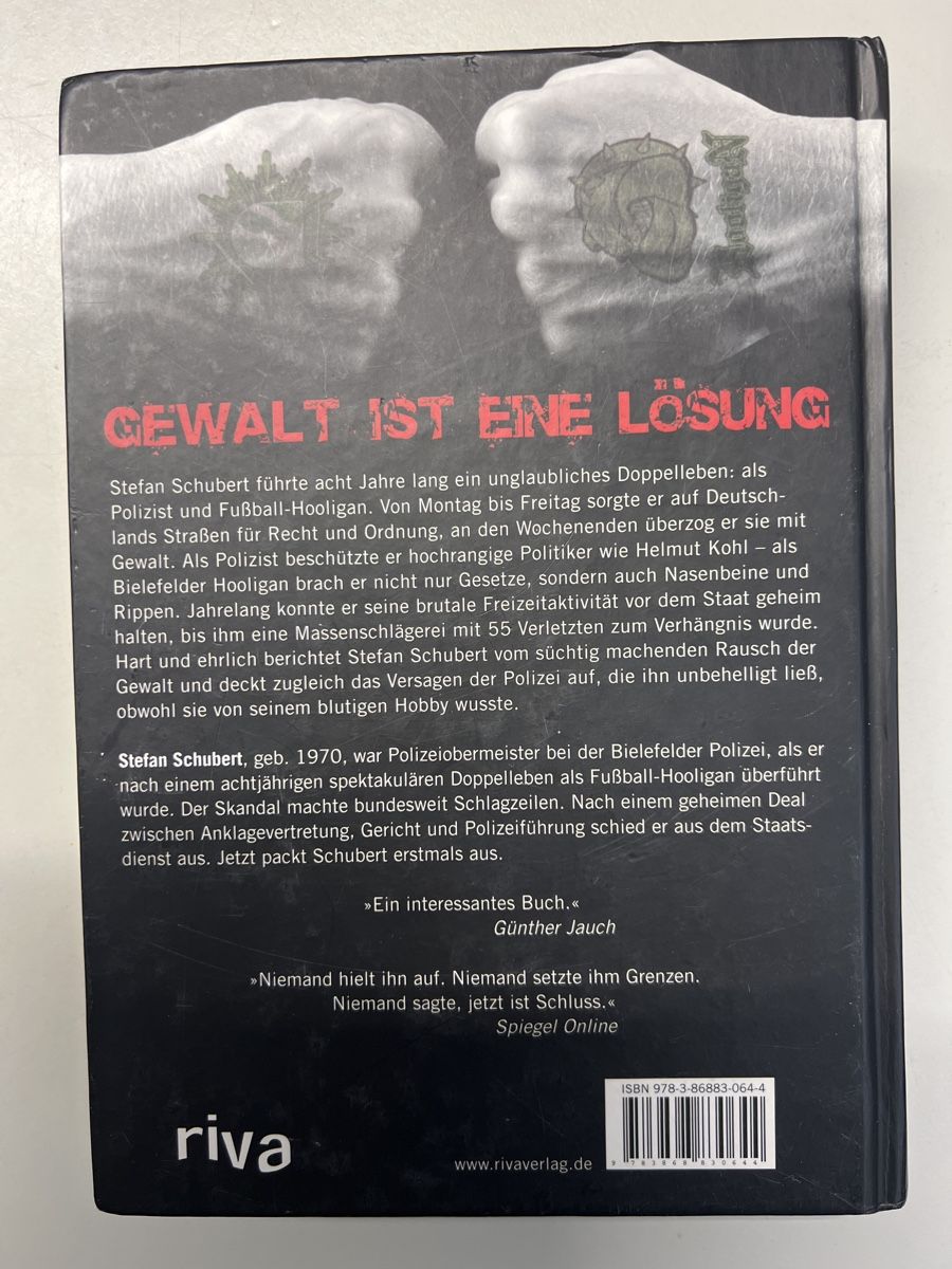 Bücher: Gewalt ist eine Lösung - Stefan Schubert – Gebraucht aus Zürich von pamleano 1