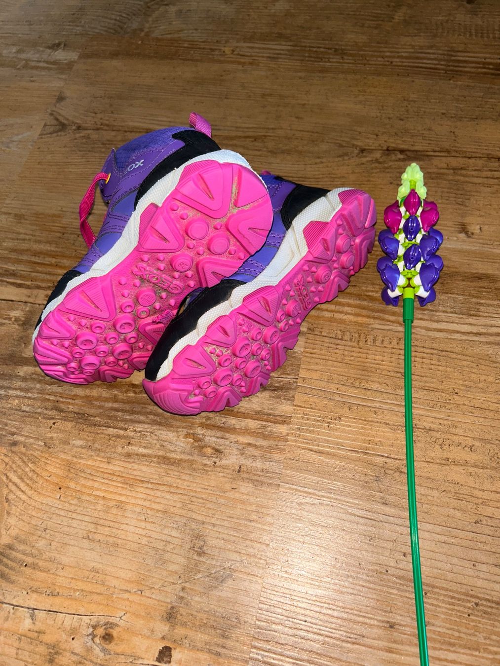 Geox Scarpe per ragazzi: Geox Wander-/Trekkingschuhe 28 – Usato da Safenwil venduto da 2hand_aber_wertvoll 1