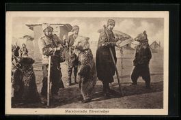 Macedonische Bärentreiber mit dressiert