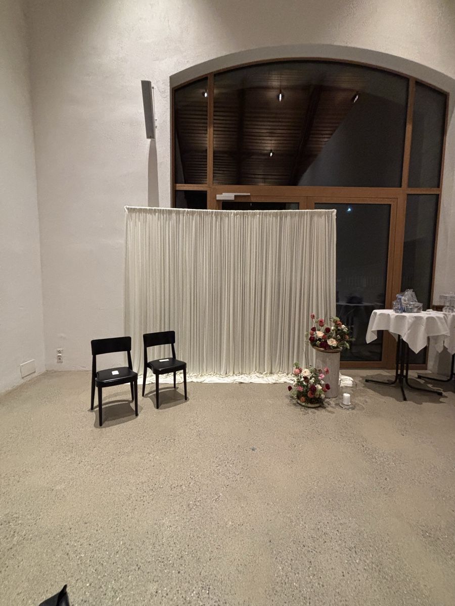 Altri Accessori: Hintergrundvorhang inkl. Ständer Elfenbein 10 Paneele Stoff – Usato da Witterswil venduto da ann_vm58