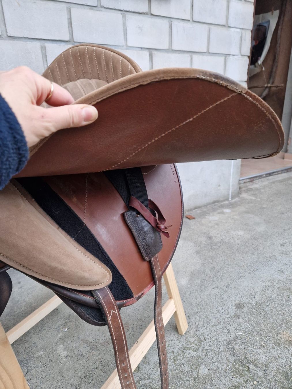 Selle & Accessori: Gebrauchter Reitsattel! – Usato da Rekingen AG venduto da tipimann 4