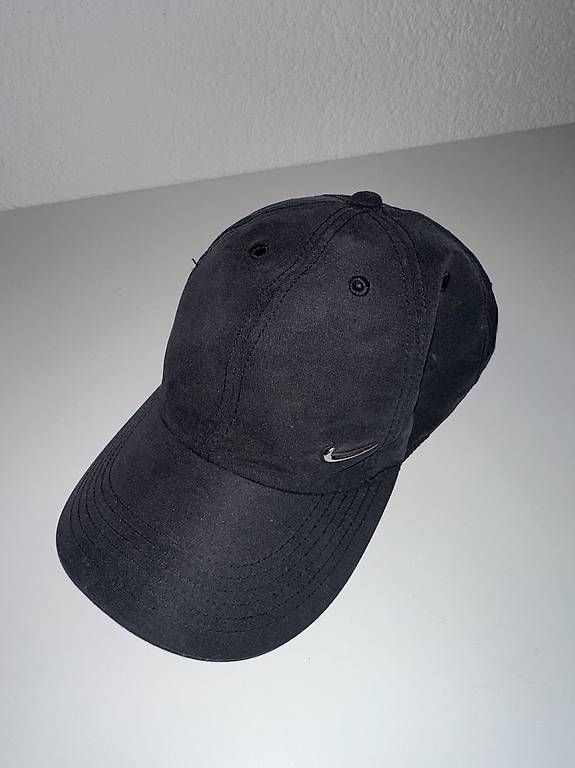Copricapi, berretti & cappellini: Nike cap – Usato da Hitzkirch venduto da Oli.Fashion