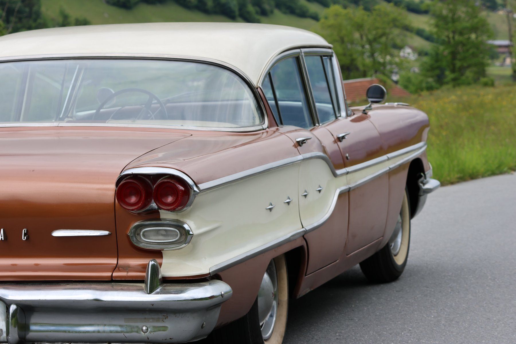 Pontiac Autos: 1958 Pontiac Strato Chief – D'occasion à Haslen GL par elrockero 4