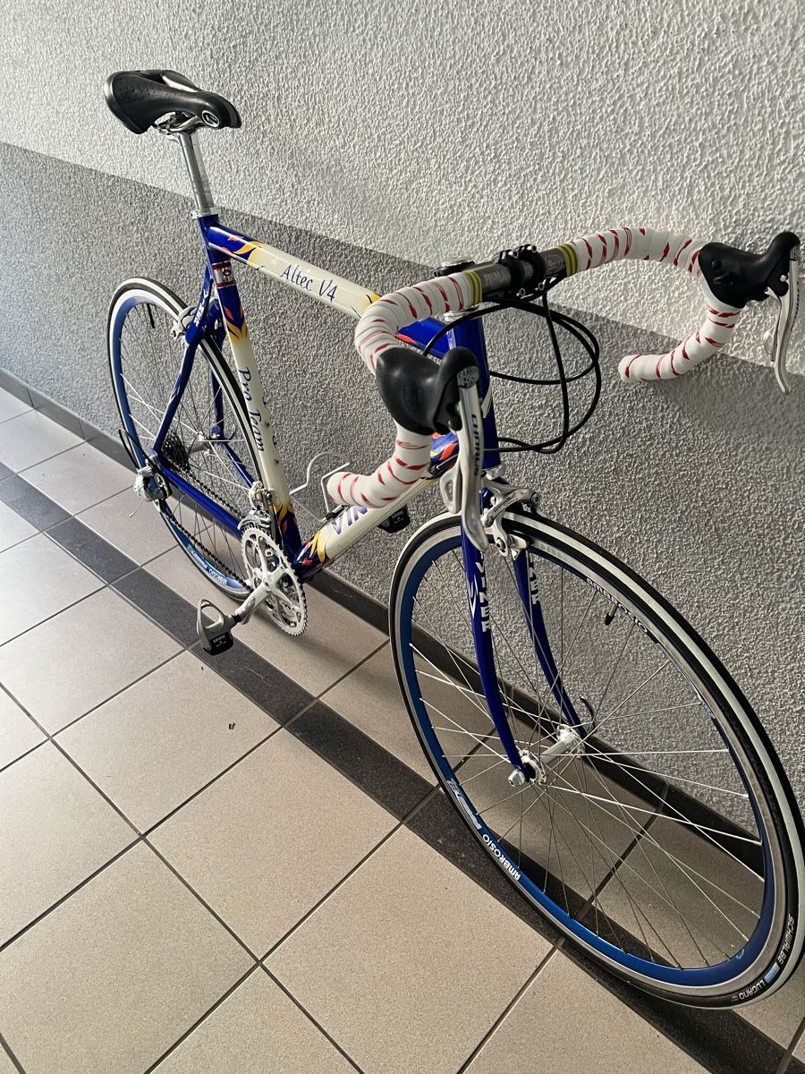 Vélos: Viner Altec V4 Rennrad   – D'occasion à Kleindöttingen par NextOne 4