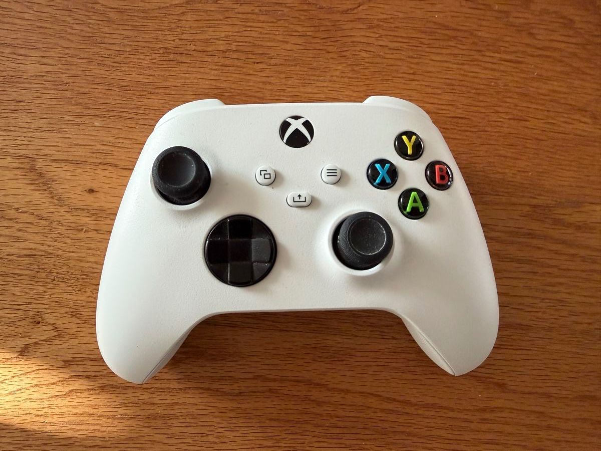 Microsoft Konsolen: Xbox Series S – Gebraucht aus Olten von atzeminator 3