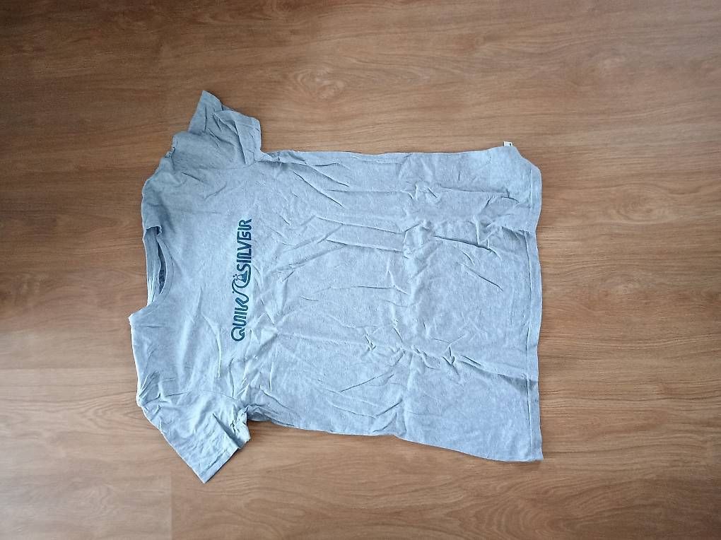 T-Shirts: 4 Marken T-Shirts Grösse L – Gebraucht aus Huttwil von Userabcde 1