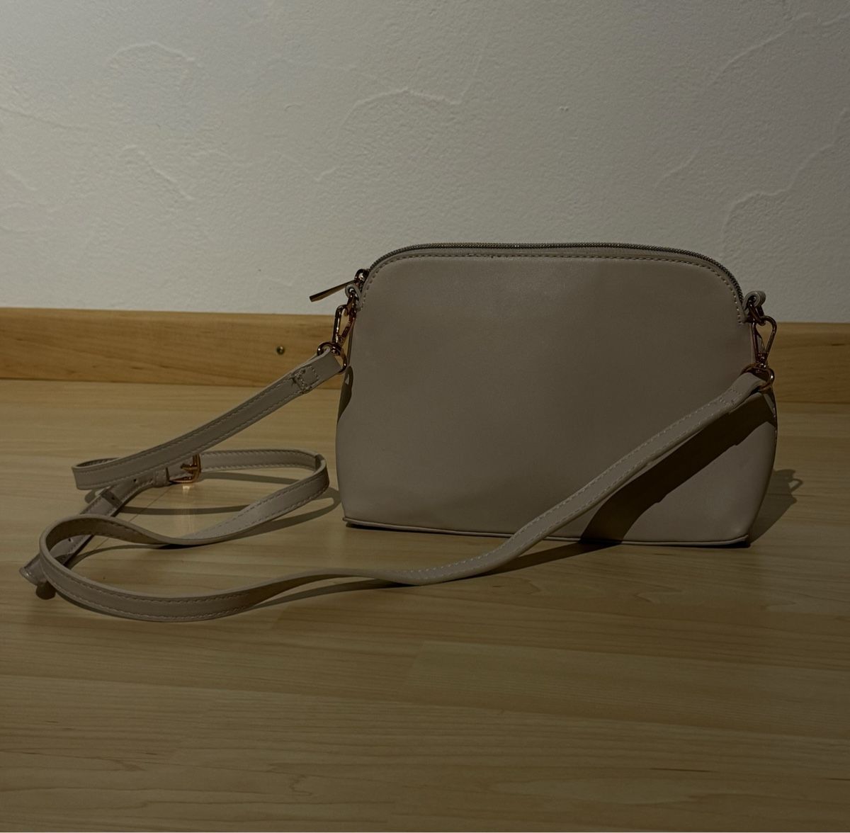 C&A Borse da donna: Umhängetasche von Clockhouse – Nuovo (secondo la descrizione) da Tuggen venduto da jess_gls06 1