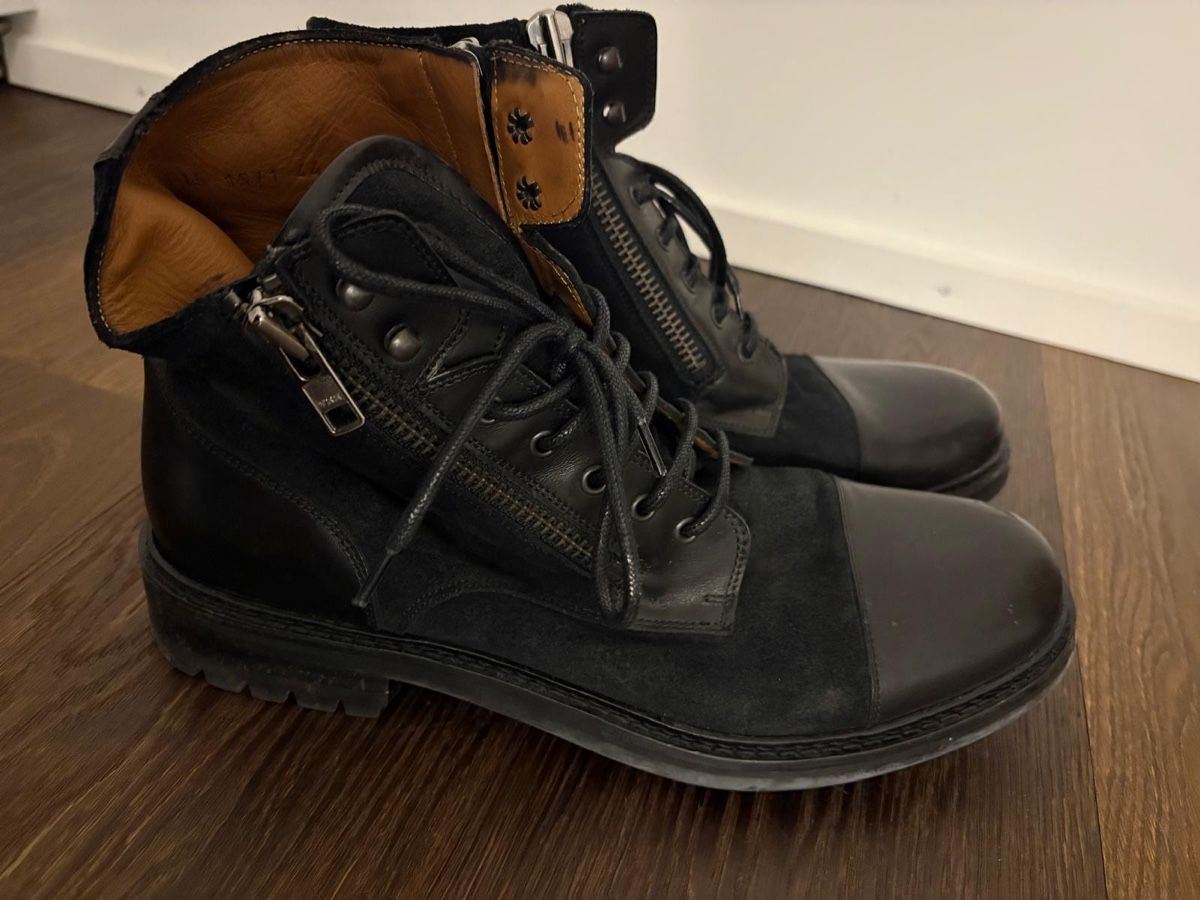 Navyboot Herrenschuhe: Navyboot Boots, Gr. 44, Schwarz, Neuwertig – Gebraucht aus Triesen von ValDeMer85 1