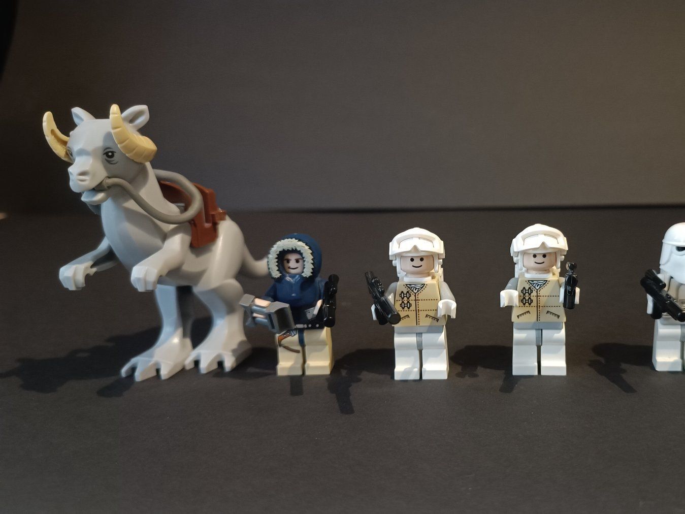 Lego Spielzeuge: Lego Star Wars 7749 Hoth Echo Base – Gebraucht aus Oberkulm von Plankton 1