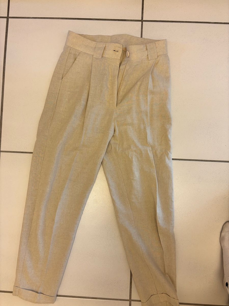 Completi & Tailleur: Beige Hose und Veste Set – Nuovo (secondo la descrizione) da Bassersdorf venduto da dia_p8v6 1